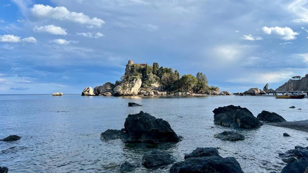 Isola Bella Bed & Breakfast